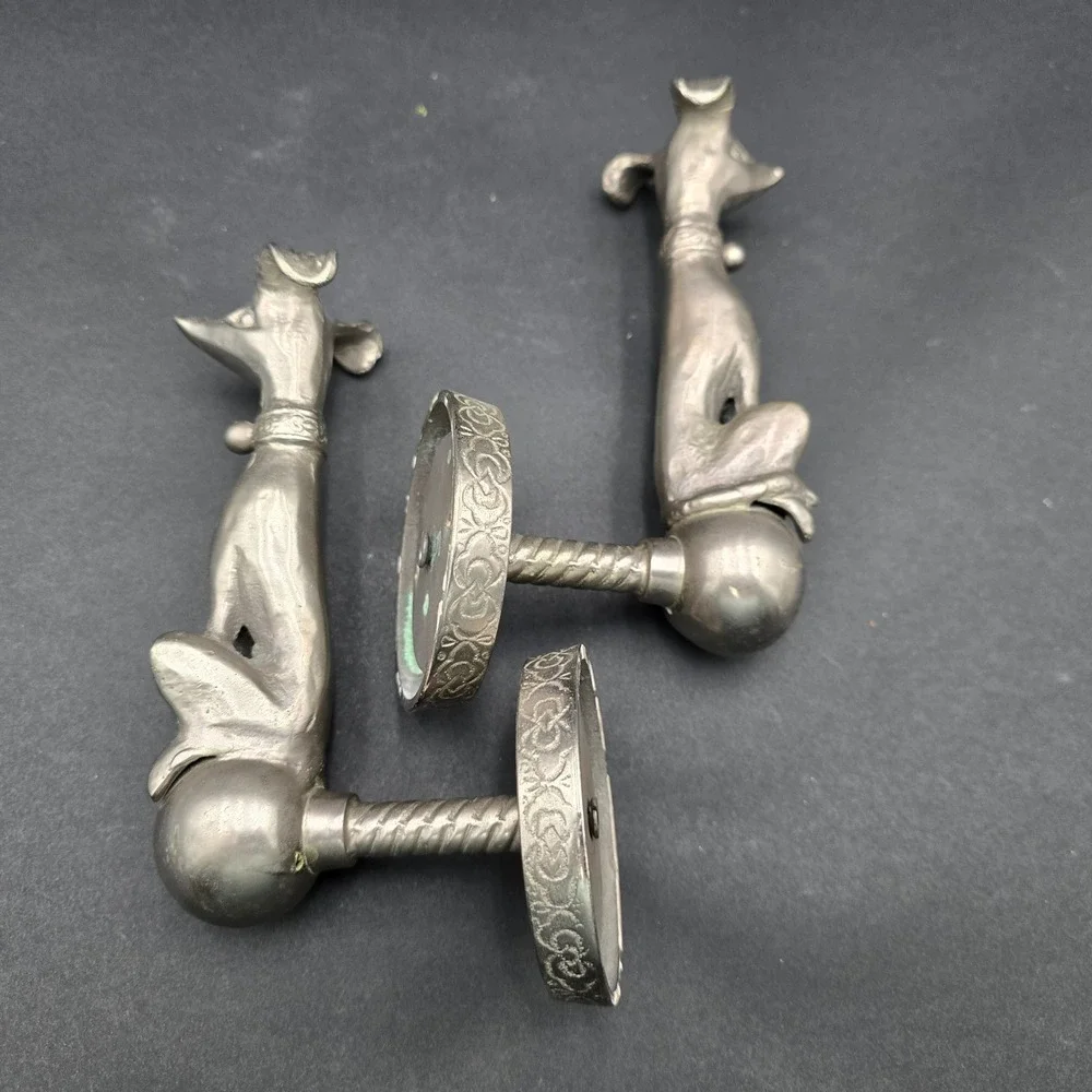 Anthropologie Dog Curtain Tiebacks Silver Tone Metal Set Watch Dog Pair